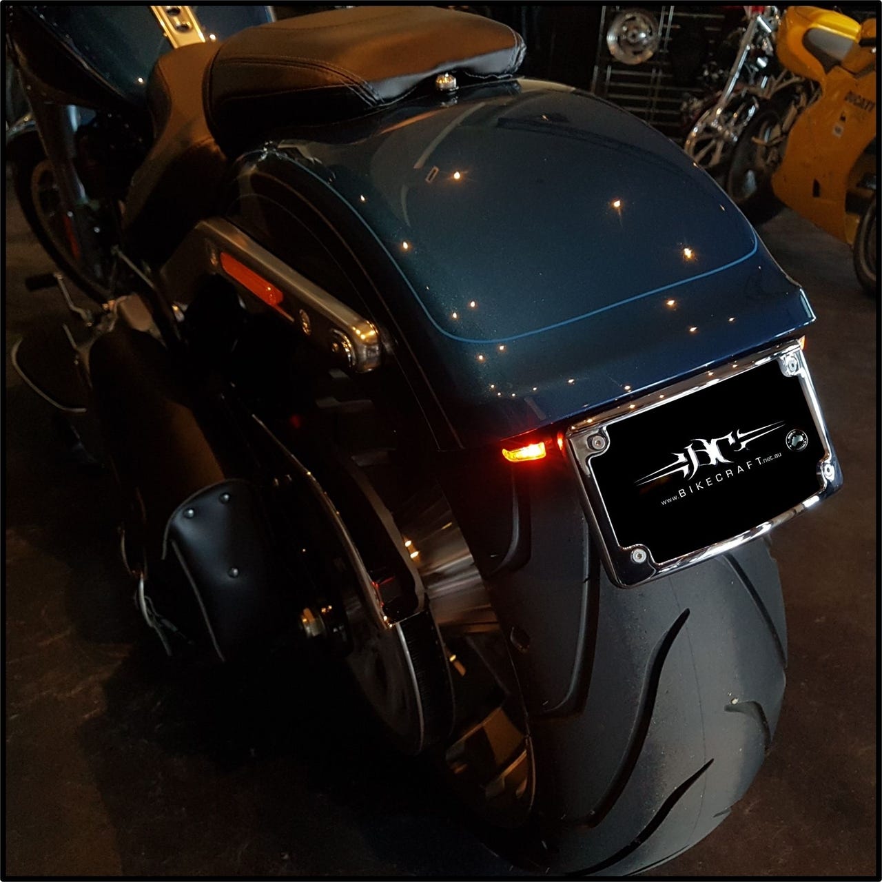 ARNOTT SUSPENSION COMPRESSION MOUNTING KIT 2014 LATER HD FLT