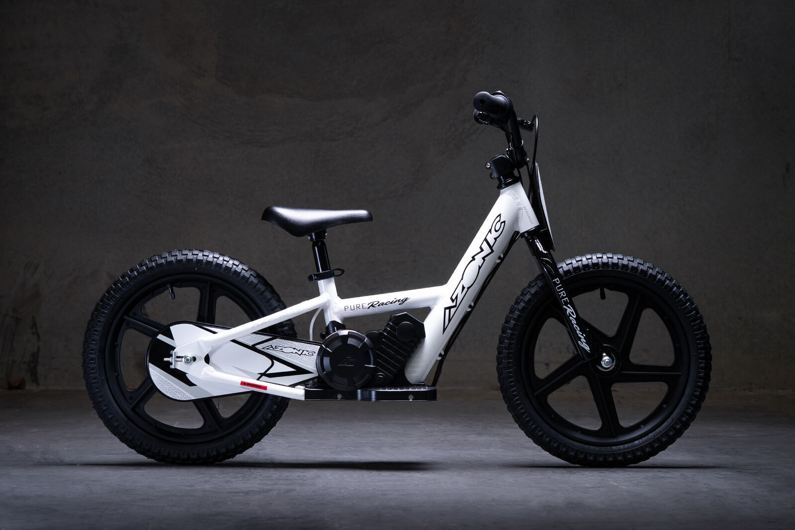 Azonic Pure 16 - 24V / 5.2Ah / 170W - White/Black