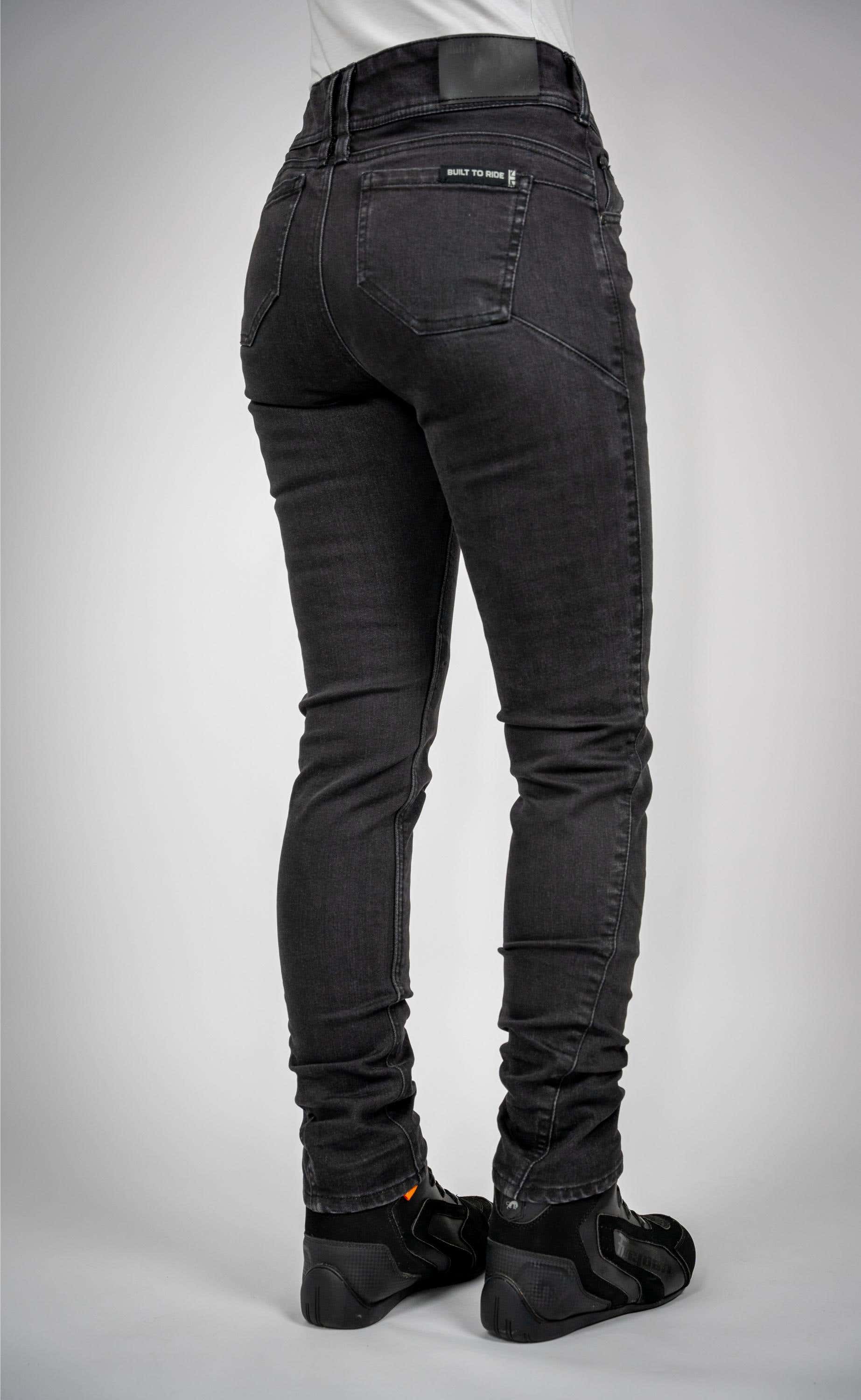 BULL-IT WOMENS 24 RAVEN (AA) STRAIGHT/SHORT