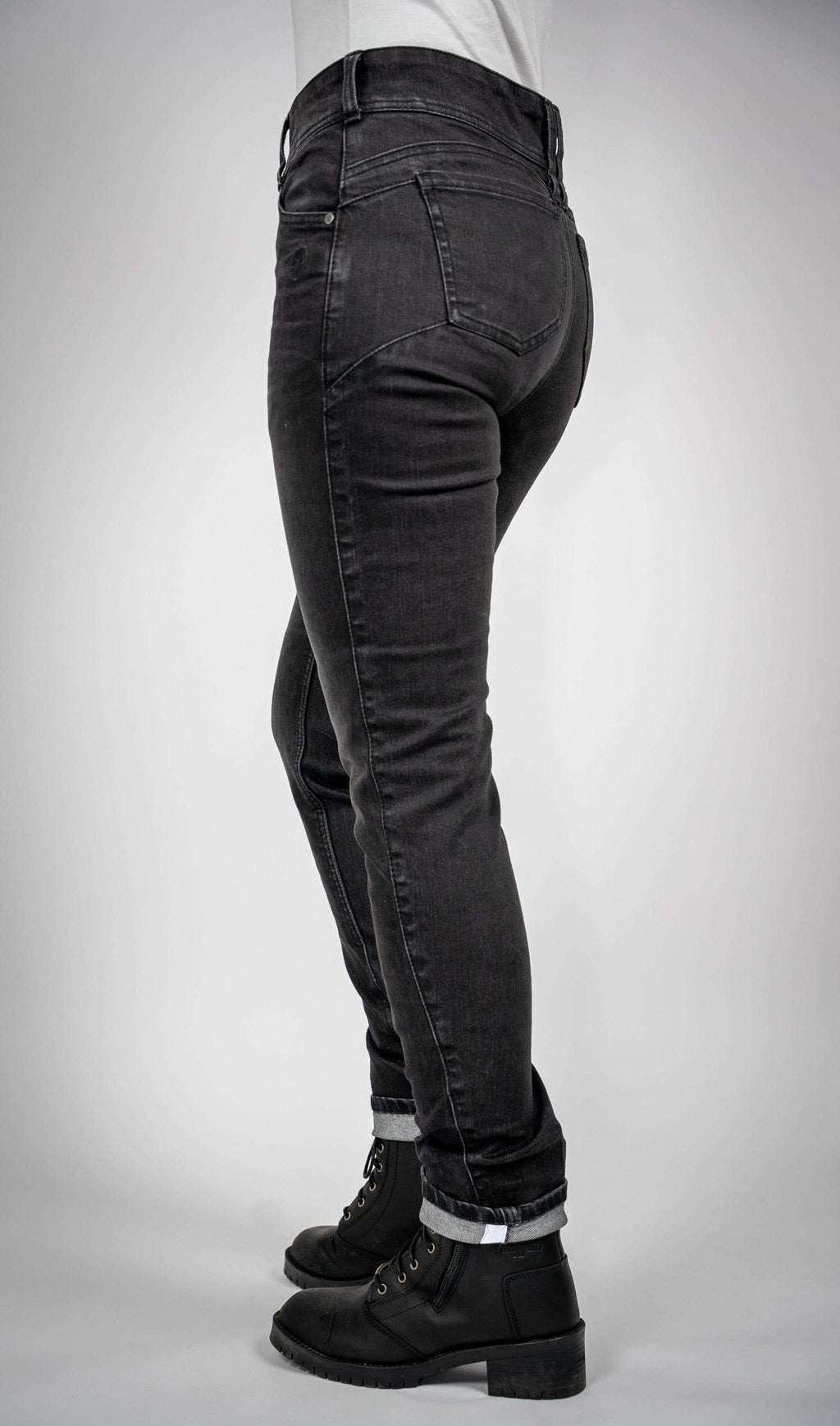 BULL-IT WOMENS 24 RAVEN (AA) STRAIGHT/REGULAR