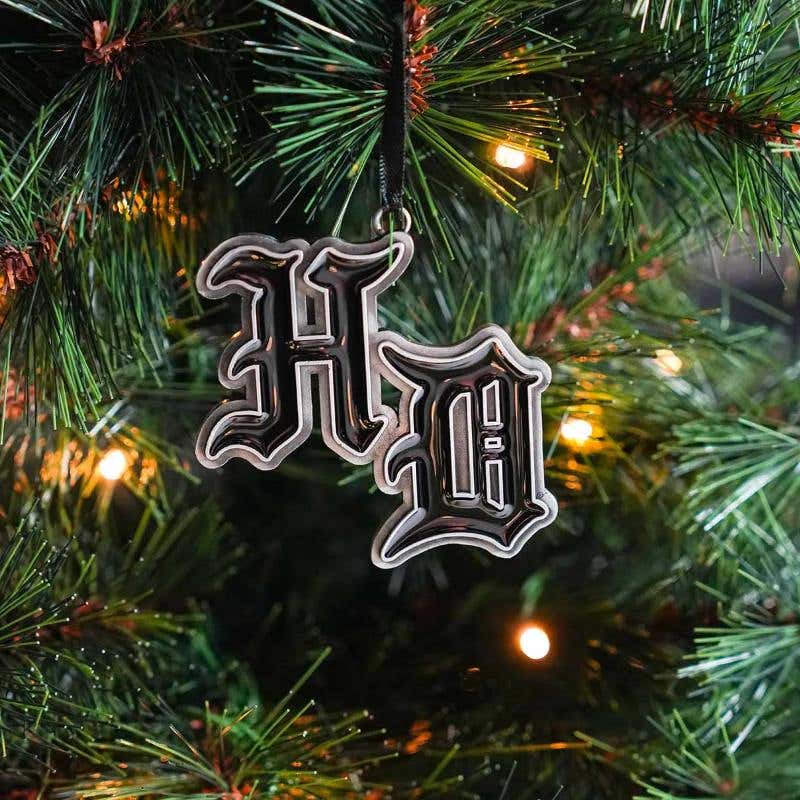 HARLEY-DAVIDSON H-D OLD ENGLISH PEWTER ORNAMENT