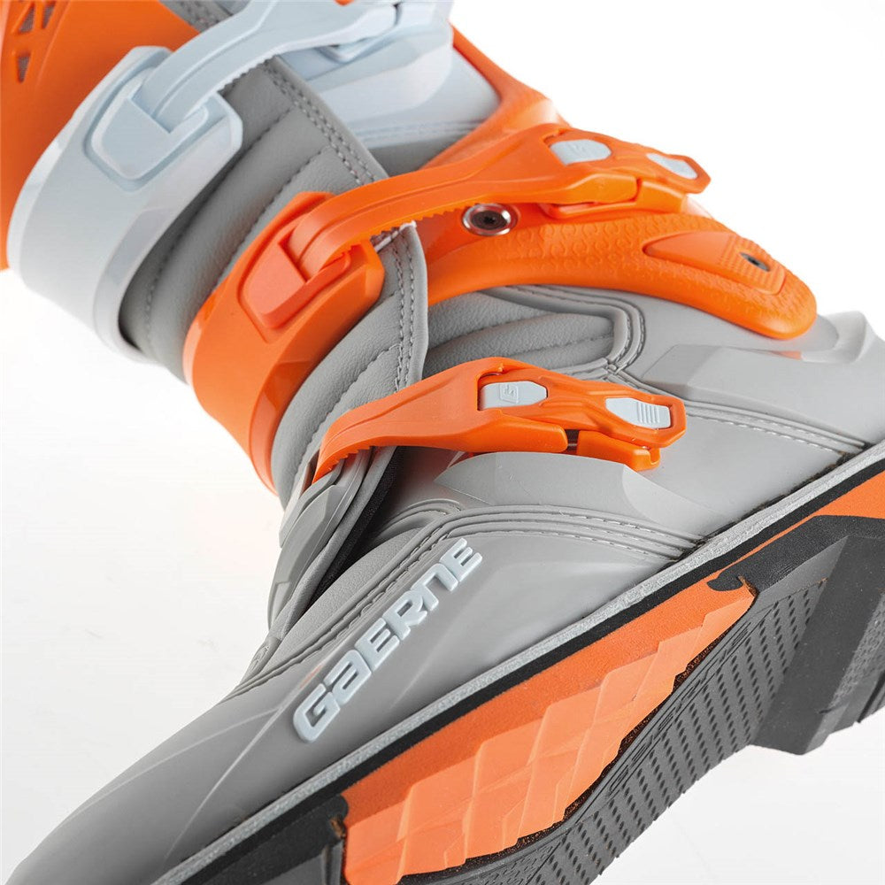 GAERNE SG-22 BOOT ORG/WHT/GRY 44 (9.5)