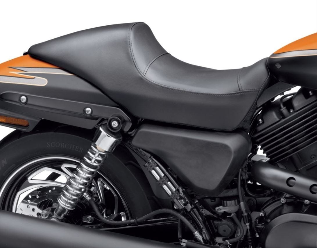 HARLEY-DAVIDSON CAFE SOLO SEAT
