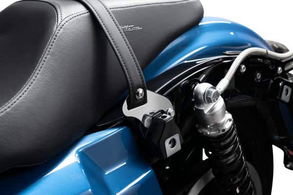 HARLEY-DAVIDSON SEAT HARDWARE KIT SOLO SEAT TO TWO-UP SEAT