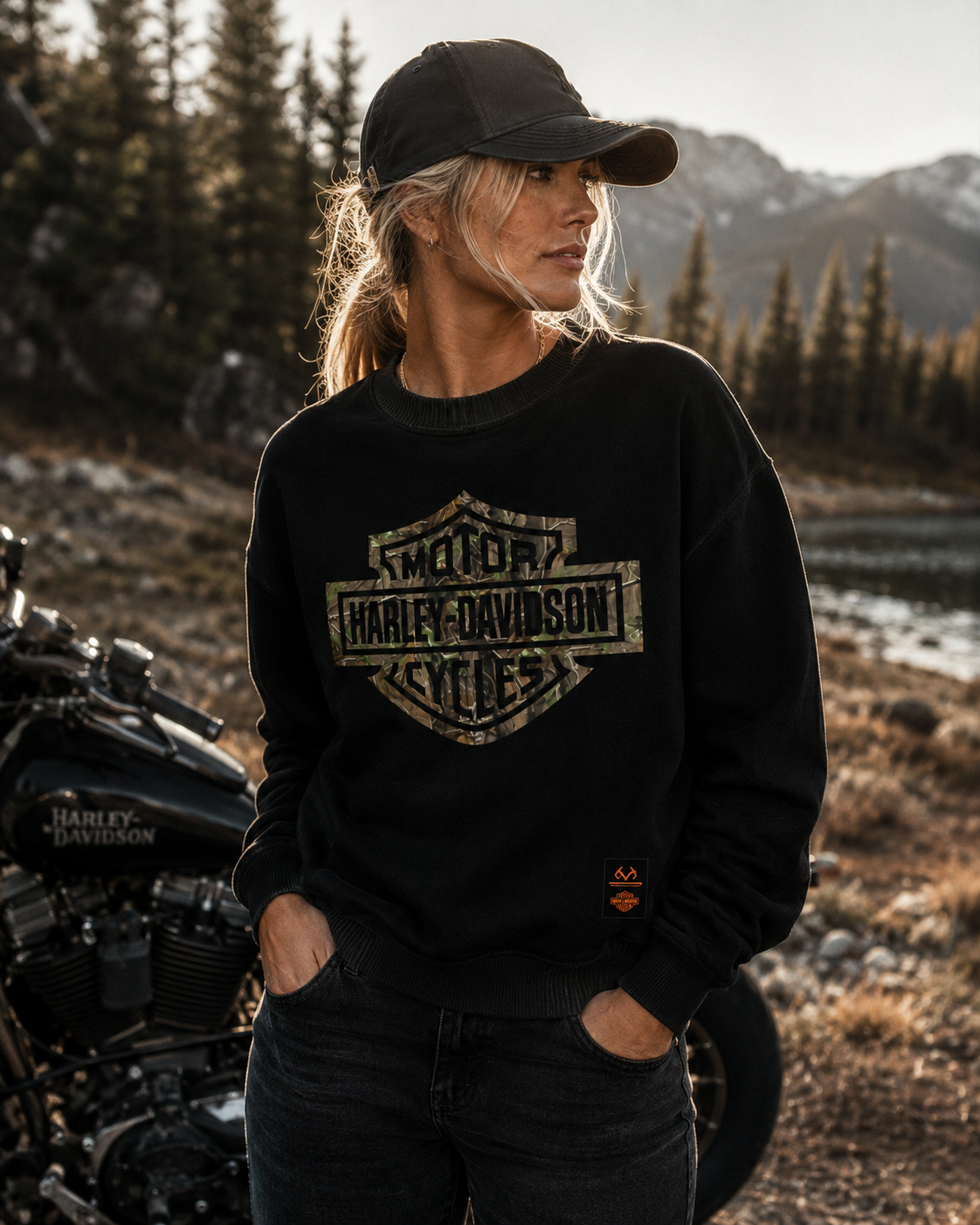 Realtree® X Harley-Davidson® Womens  Graphic Crew