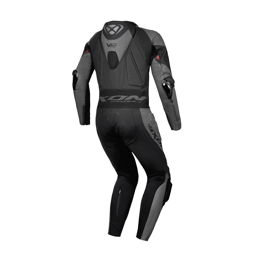 IXON VORTEX 3 1PC SUIT BLK (3XL)
