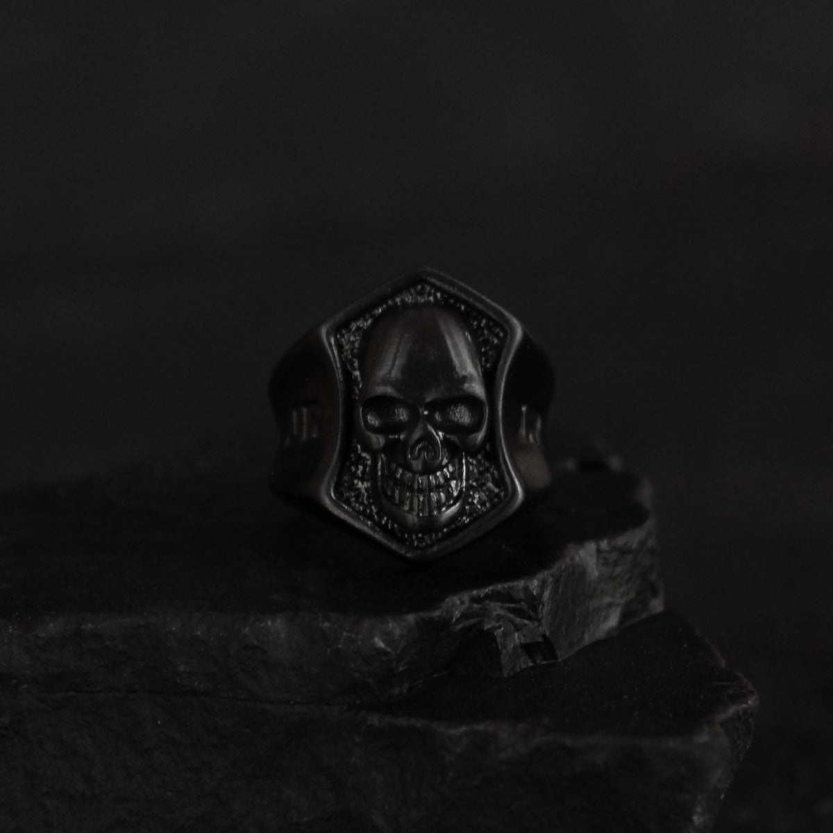 Johnny Reb Skull Shield Ring - Black - product image 3