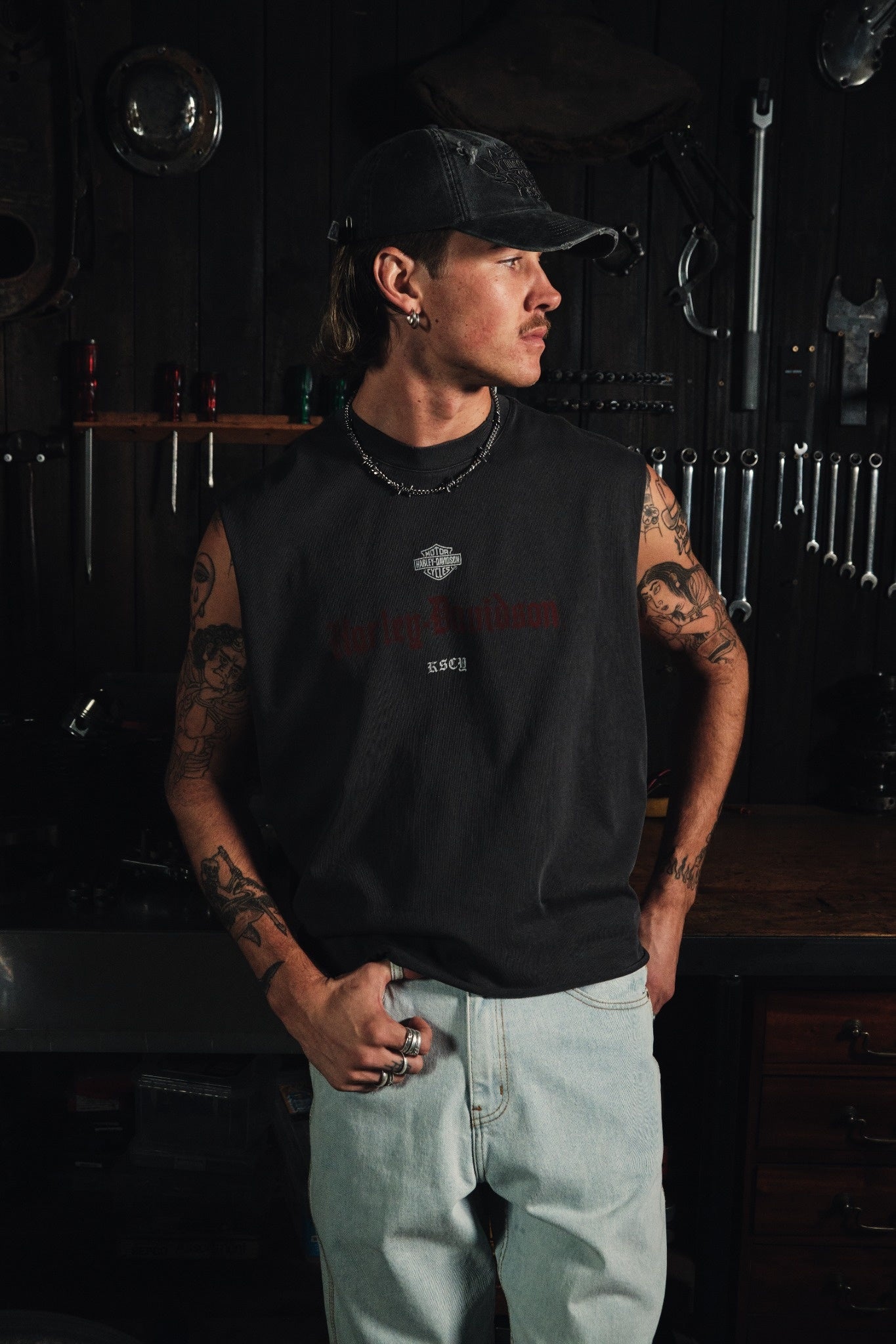 KSCY X Harley-Davidson Cylinders Mechanic Muscle