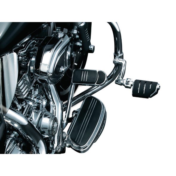 KURYAKYN LONGHORN OFFSET PEG MOUNTS WITH 1/2IN.-13 MOUNTING BOLTS.