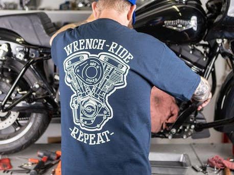 S&S CYCLE PERFORMANCE MENS WRENCH RIDE REPEAT SHOVEL HEAD T-SHIRT.