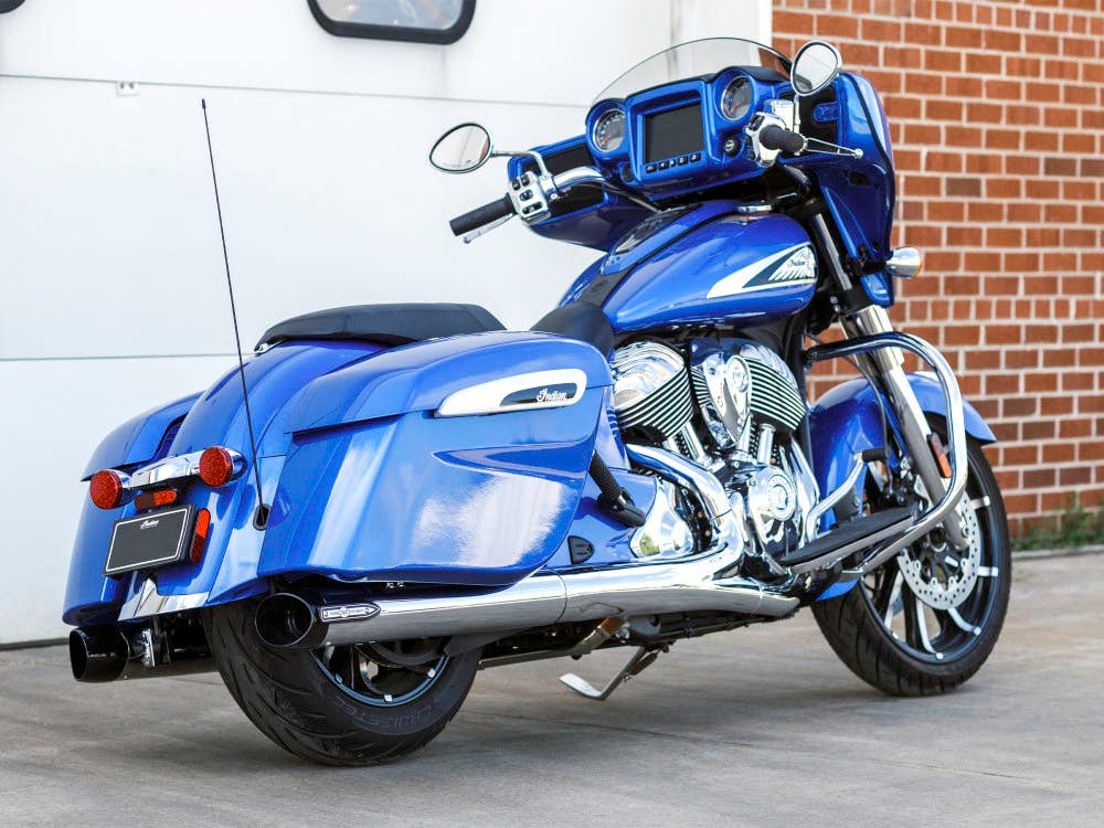 S&S CYCLE PERFORMANCE BROADHEAD 4IN. SLIP-ON MUFFLERS - CHROME WITH BLACK END CAPS. FITS INDIAN BIG TWIN 2014UP WITH HARD SADDLE BAGS.