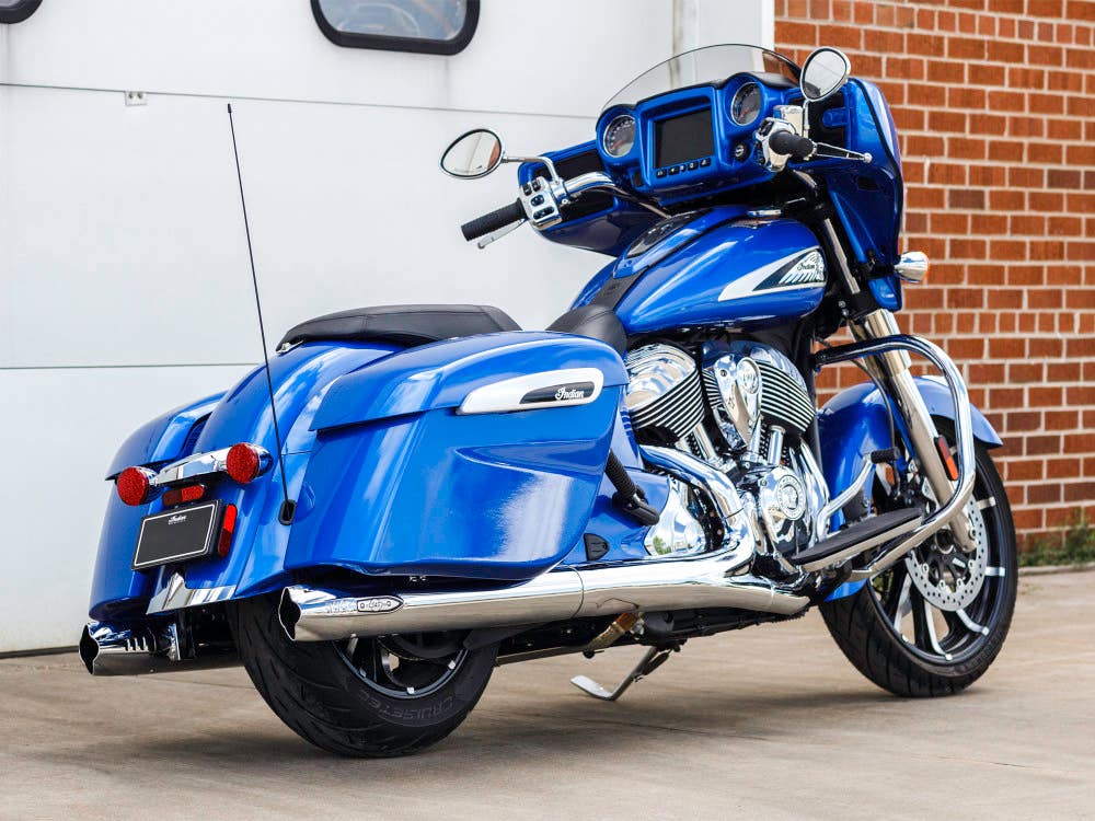 S&S CYCLE PERFORMANCE FISHTAIL 4IN. SLIP-ON MUFFLERS - CHROME WITH CHROME END CAPS. FITS INDIAN BIG TWIN 2014UP WITH HARD SADDLE BAGS.