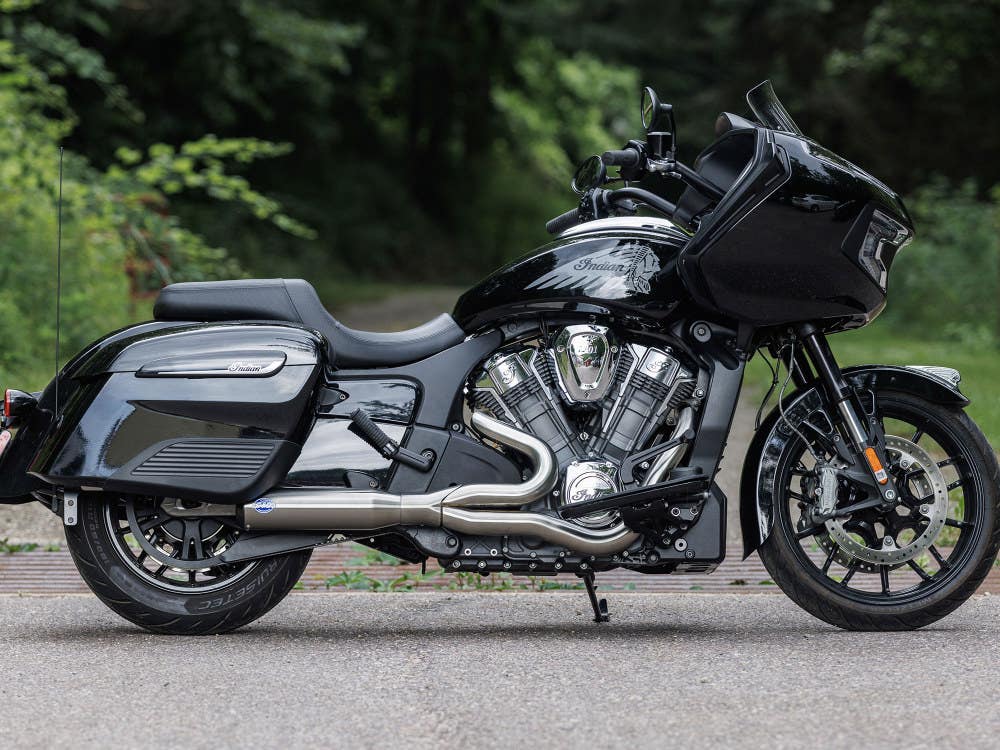 S&S CYCLE PERFORMANCE QUALIFIER 2-INTO-1 EXHAUST - STAINLESS STEEL. FITS INDIAN CHALLENGER 2020UP.