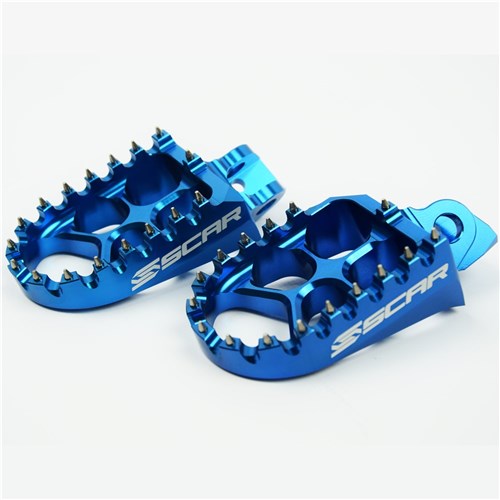 SCAR EVO FOOTPEGS KAWASAKI KX85 1998-2022 / KX65 2000-2022 (57MM WIDE) BLU