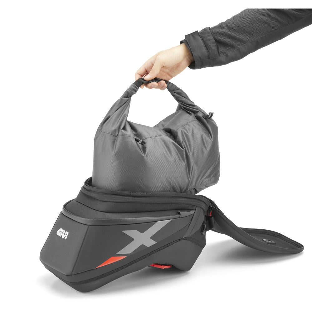 GIVI TANKLOCK BAG X-LINE 15-18L - SPECIFIC FOR AFRICA TWIN/TIGER 1200GT EXPLORER  (WILL BECOME XL05B) [ONC01] #